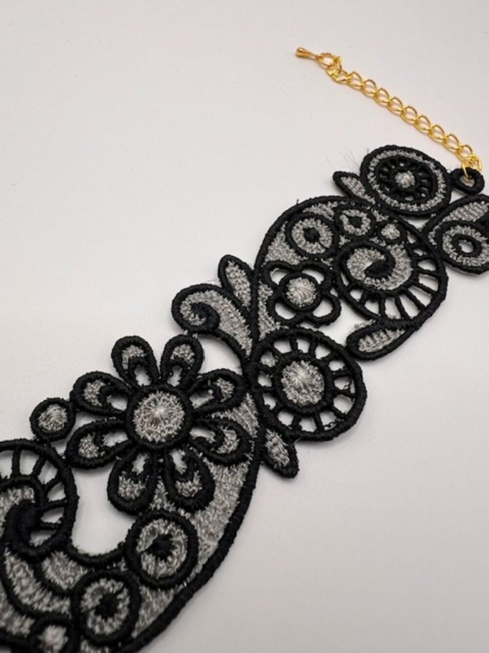 Homemade Black & Silver Lace Bracelet - Picture 4 of 5